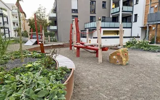 Spielplatz in einer Wohnanlage